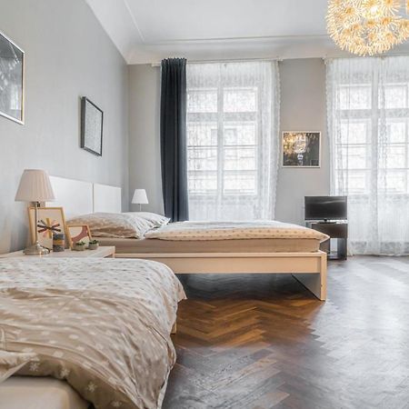 Bright Studio Close To Charles Bridge And Prague Castle Apartment Ngoại thất bức ảnh