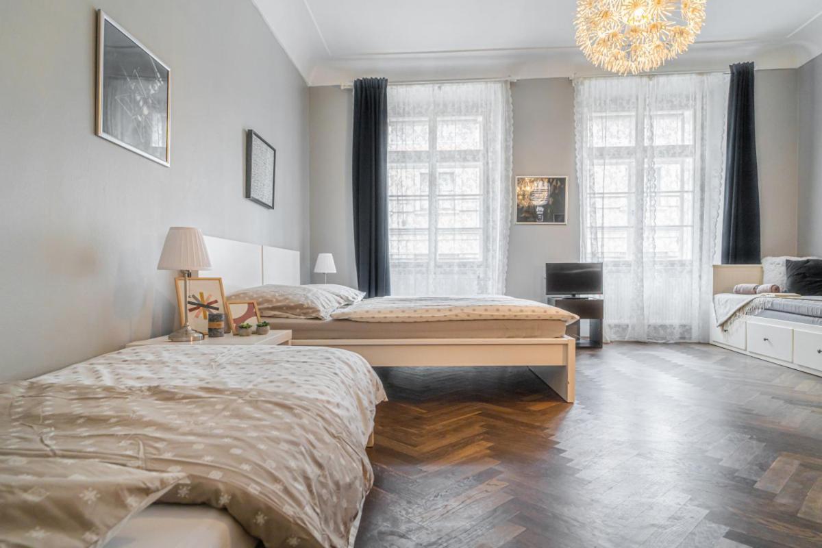 Bright Studio Close To Charles Bridge And Prague Castle Apartment Ngoại thất bức ảnh